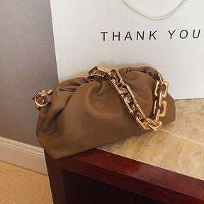 Bolsa de Ombro em Couro e Alça de Corrente - Chic Chain